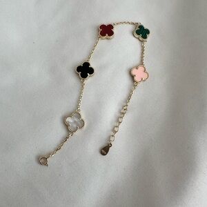 Gold multi Clover station  Bracelet S925